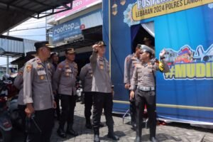 Kapolres Lamongan Cek Pospam dan Posyan Pastikan Kesiapan Personel Operasi Ketupat Semeru 2024