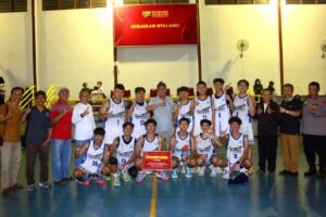 Final Bola Basket Piala Kacabdin Cup Tahun 2024 di GOR Surya Universitas Kediri Dihadiri Kapolsek Mojoroto