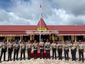 Sejumlah Polisi di Pegunungan Bintang Diganjar Pin Emas Kapolri hingga KPLB