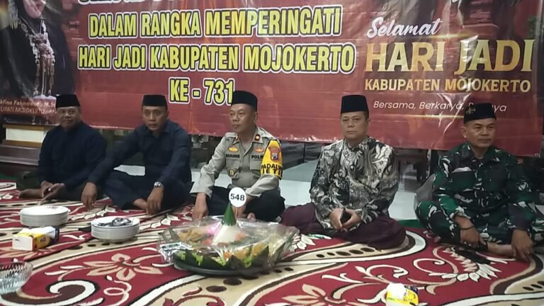 Pembinaan Linmas Oleh Polsek Jetis Jelang Pilkada serentak 2024.