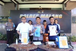 Polisi Amankan Mantan Kades di Malang, Diduga Terlibat Korupsi Alokasi Dana Desa.