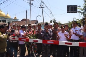 Polres Pasuruan Kota bersama Forkopimda Launching 5 Palang Pintu Perlintasan Sebidang Gelorakan BERTEMAN