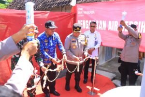 Bahagianya Warga Karanganyar Dapat Kado Sumur Bor di Hari Bhayangkara ke -78 dari Polres Ngawi.