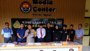 Polres Ngawi Berhasil Mengamankan 3 orang Kakek Tersangka Cabuli Bocah SMP.