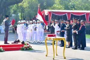 Michael Josua, Perwira Remaja Polri Pertama dan Satu-satunya Penganut Konghucu yang dilantik Presiden Jokowi.