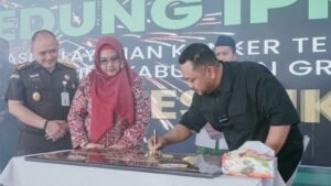 RESMIKAN GEDUNG IPKT.RS.IBNU SINA.SINERGI BENTUK WUJUD PELAYANAN PENDERITA PENYAKIT KANGKER.