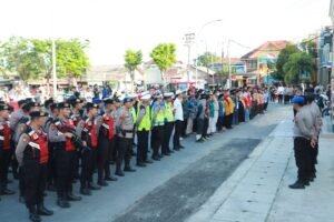 Polisi Lakukakan Pengamanan, Gresik Bersholawat di Pulau Bawean Berjalan Kondusif.