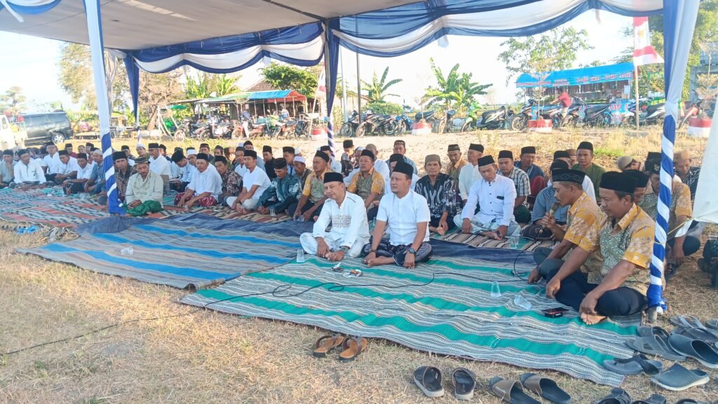 Istiqosah dan lomba tumpeng dalam memperingati HUT RI ke 79 Desa Lampah, Kecamatan Kedamean, Kabupaten Gresik.