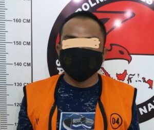 Polrestabes Surabaya Kembali Ungkap Peredaran Narkoba, 16 Kantong Sabu dan Tersangka Pengedar Diamankan.