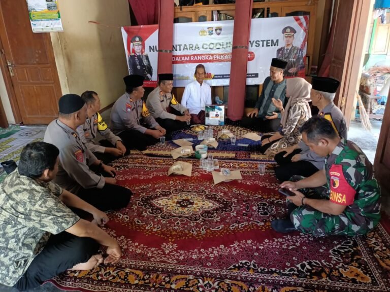 Cooling System Jelang Pilkada 2024. Polres Mojokerto Kota Anjang sana ke kades Jatirowo.