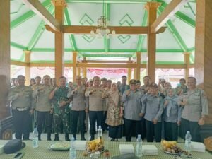 Bahaya Judi Online, Polres Mojokerto Kota Sosialisasi Forum Jumat Curhat.