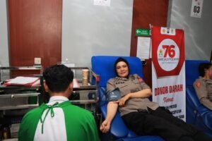 Bantu Stok Darah di PMI, Polwan Polres Kediri Kota Gelar Kegiatan Donor Darah.