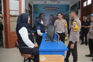 Polres Jember Gelar KRYD di Terminal dan Stasiun Imbangi Pengamanan KTT IAF di Bali.