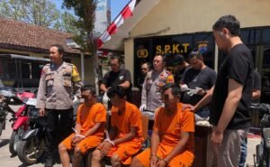 Polisi Berhasil Amankan 3 Tersangka Perampokan dan BB 6 Motor di Jember.