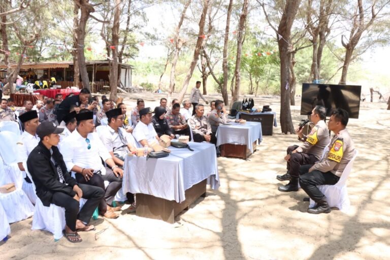 Cooling System, Kapolres Sumenep Silaturahmi dengan Para Kepala Desa Jelang Pilkada 2024.