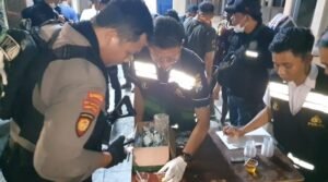 Operasi Tumpas Narkoba Semeru 2024, Polres Tanjungperak Amankan 24 Orang di Jl. Kunti Surabaya.