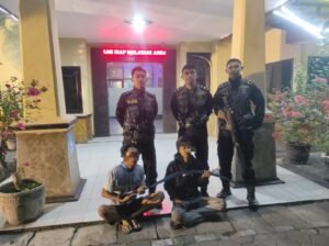 Polrestabes Surabaya Amankan Pemuda Anggota Genk Antagonis.