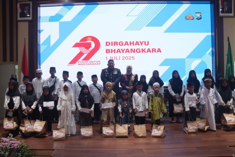 Polres Pasuruan Pilih Tasyakuran dan Santunan Anak Yatim Untuk Rangkaian Hari Bhayangkara Ke-79