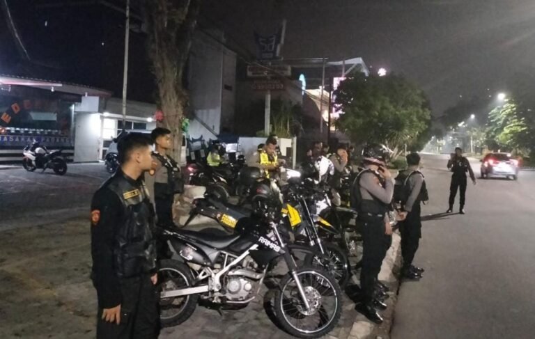 Harkamtibmas : Polrestabes Surabaya All Out Zero Balap Liar dan Gengster