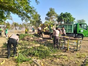 Sinergi Tiga Pilar, Polres Madiun Kota Kerja Bakti di Lokasi Dapur MBG Dukung Program Nasional