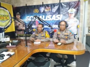 Bersama Media Polres Pelabuhan Tanjungperak Gencarkan Sosialisasi Operasi Patuh Semeru 2025