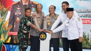 Polri Resmikan 8 SPPG Operasional dan Groundbreaking  205 Unit Serentak Seluruh Indonesia Untuk Akselerasi Program Makanan Bergizi Gratis