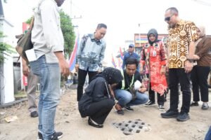 Betonisasi Jalan Gedangan-Betro Hampir Selesai 100 Persen