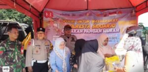 Tiga Pilar Krian Turut Sukseskan Bazar Beras Murah Hari ke-2, Polsek Krian Diserbu Warga Sejak Pagi