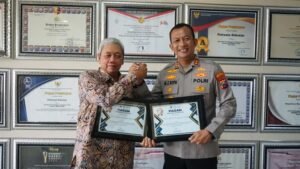 Polresta Sidoarjo Peroleh Dua Penghargaan Indikator Kinerja Pelaksanaan Anggaran Terbaik dari KPPN Sidoarjo