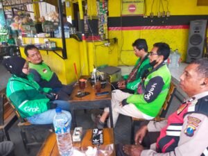 Polsek Krian Edukasi Antisipasi Curanmor,Himbau Kafe dan Warkop Tidak Sediakan MIRAS ARAK