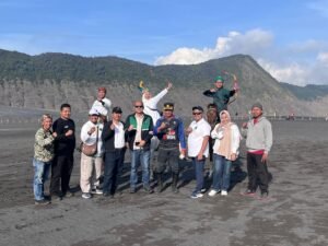 Pordasi Ajak Jelajahi Keindahan Alam Bromo Sembari Menyaksikan Aksi Berkuda Memanah