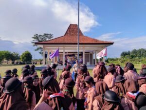 Kanit Binmas Polsek Krembung Terima Kunjungan Kakak Pramuka SMKN 1 Buduran, Sampaikan Orientasi dan Himbauan Kamtibmas