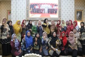 Untuk Perluas Pasar, Ibu-Ibu Pegiat UMKM Geluran Audensi dengan Wakil Bupati Sidoarjo