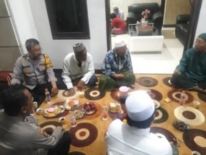 Polsek Tulangan Silaturahmi Kamtibmas ke Tokoh Desa Gelang