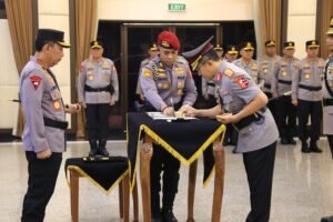 Kapolri Pimpin Sertijab Kabaintelkam dan Dankor Brimob Polri