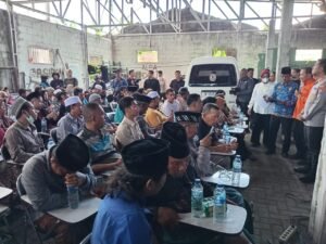 Basarnas RI Kunjungi Posko Bantuan Ponpes Al Khoziny Didampingi Gubernur Jatim, Kapolresta dan Dandim Sidoarjo