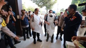 Kapolda Jatim Tegaskan Proses Identifikasi Korban Robohnya Bangunan Pesantren Al-Khoziny Berjalan Intensif