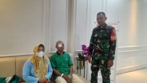 Babinsa Koramil Taman Dampingi Operasi Katarak & Pterigium, Wujud Nyata Kepedulian TMMD ke-126 untuk Warga