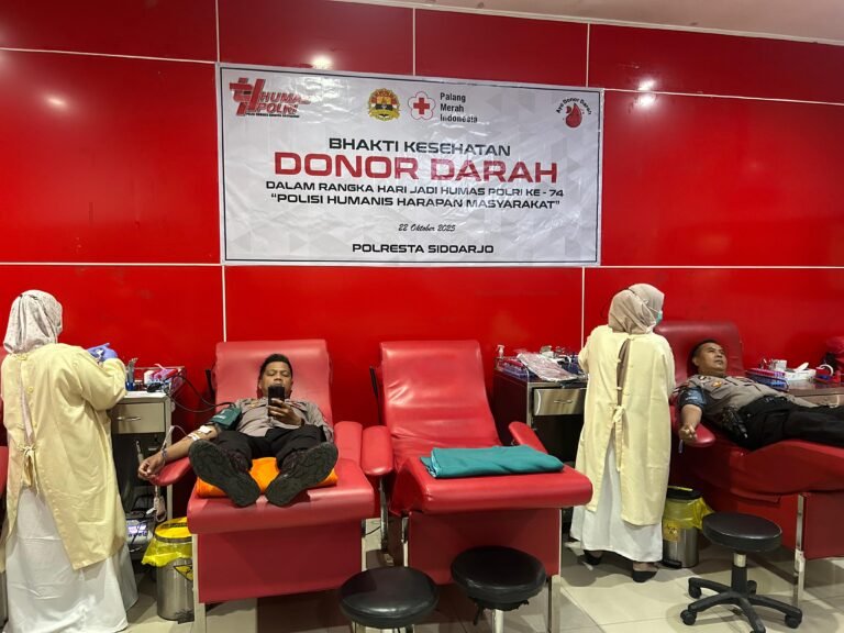 Polresta Sidoarjo Adakan Donor Darah Peringati 74 Tahun Humas Polri