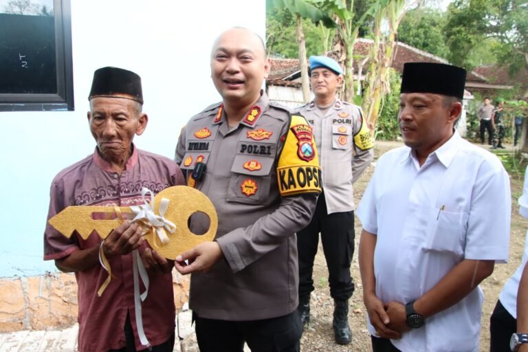 Dari Kepedulian Menjadi Kenyataan: Kapolres Sumenep Wujudkan Rumah Layak Huni untuk Warga Kurang Mampu