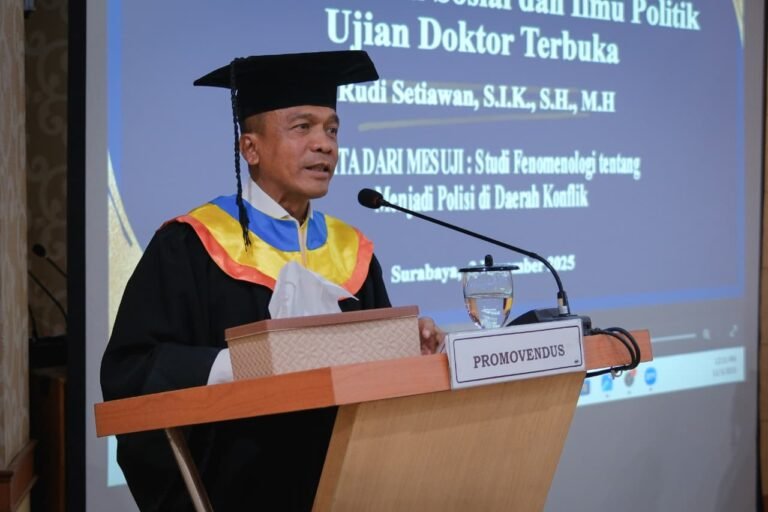 Kapolda Jabar Raih Gelar Doktor Lewat Disertasi “Cerita dari Mesuji”, Paparkan Kondisi Polisi di Tengah Konflik