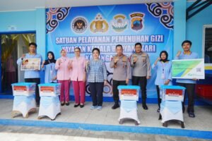 Kapolri Singgung Wujudkan Generasi Emas Usai Tinjau SMP Kemala Bhayangkari Karanganyar