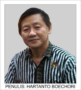 Meluruskan Penjungkir-balikan Akal Sehat Ahli Dalam Kasus Ijasah Jokowi