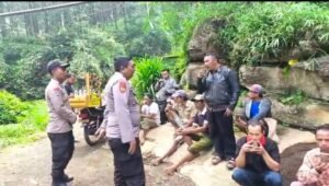 Giat Kopling Polsek Puspo Dapat Sambutan Hangat Warga, Perkuat Kedekatan Polisi dan Masyarakat