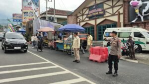 Libur Bersama Hari Kedua, Polres Pasuruan Antisipasi Lonjakan Pengunjung Wisata Cimory Prigen