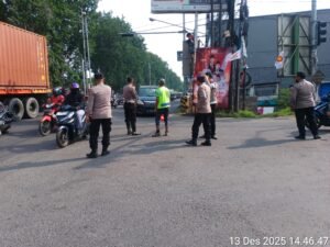 Pengecekan Dugaan Dumas di Simpang Enam Sruni, Enam Personel Polsek Gedangan Turun ke Lokasi