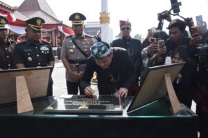 Bupati Sidoarjo Pimpin Apel Peresmian Pembukaan Revitalisasi Alun-Alun di HUT ke-167