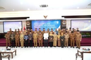 Dapat Apresiasi karena Tepat Waktu, Bupati Sidoarjo H. Subandi Serahkan LKPD Unaudited 2025 ke BPK Jatim