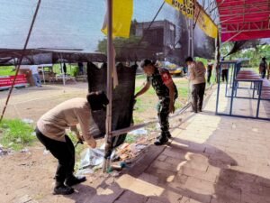 Polsek Sedati dan TNI Tutup Lokasi Judi Sabung Ayam