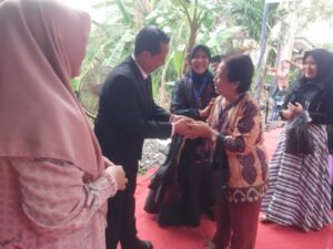 H. Choirul Anam Gelar Halal Bihalal Bersama Warga Desa Kemiri